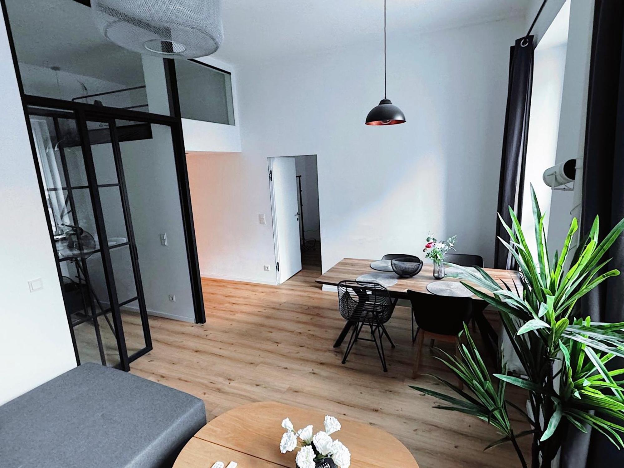 Inner City Design Loft Инсбрук Экстерьер фото