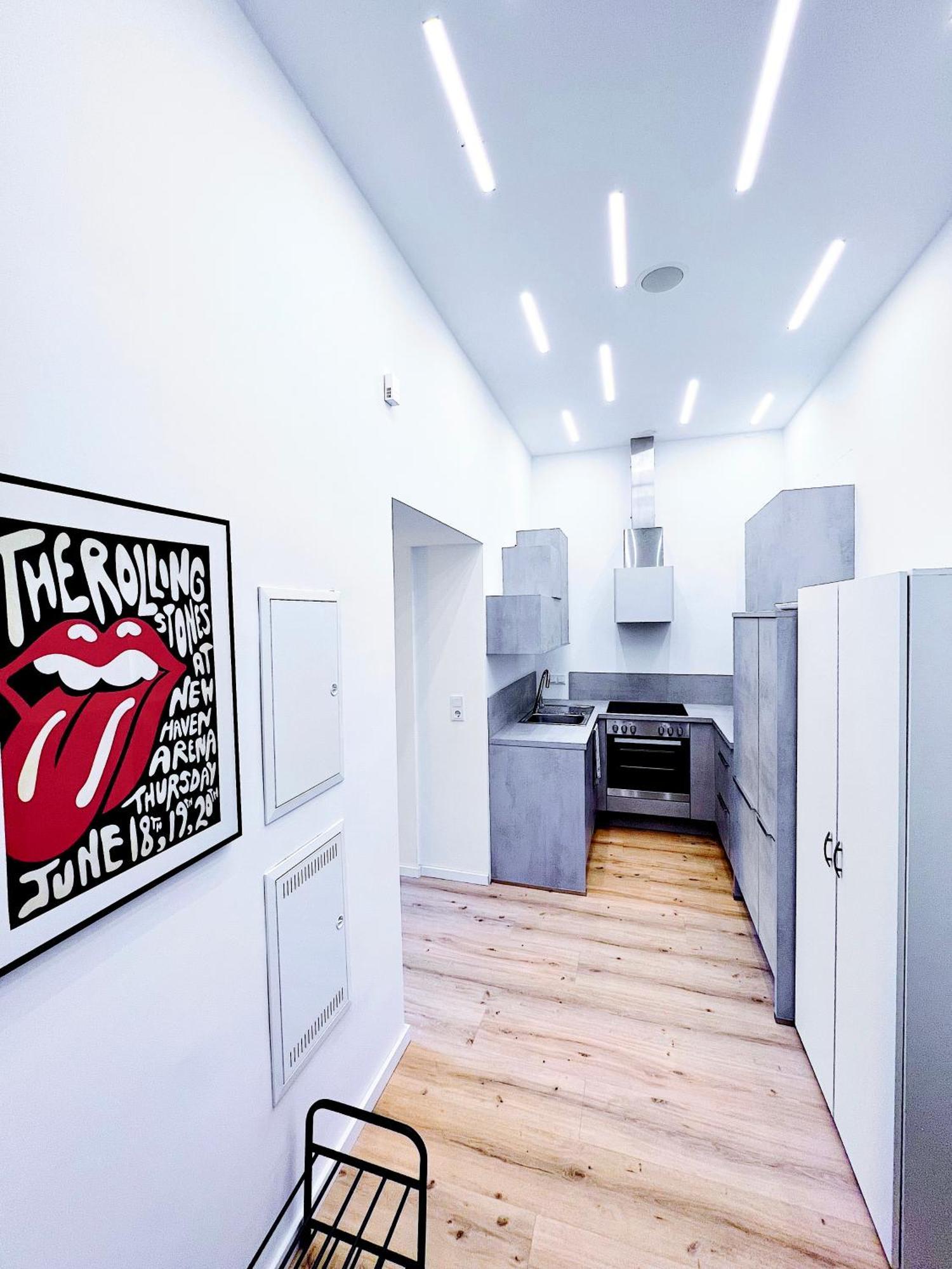 Inner City Design Loft Инсбрук Экстерьер фото